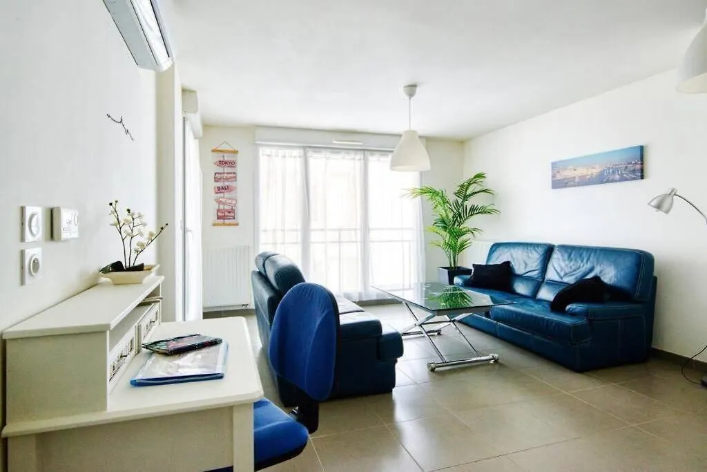 Catalans-Air-Conditioned, Balcony 2 Min Walk Catalans Beach Marseille France