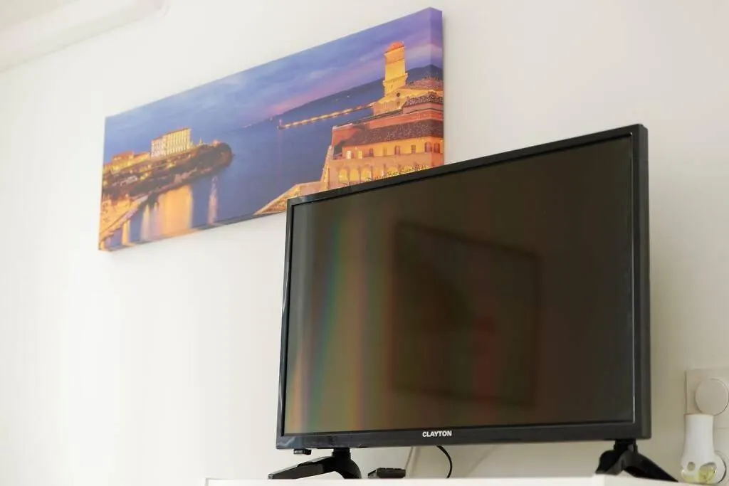 Appartement Catalans-Air-Conditioned, Balcony 2 Min Walk Catalans Beach Marseille