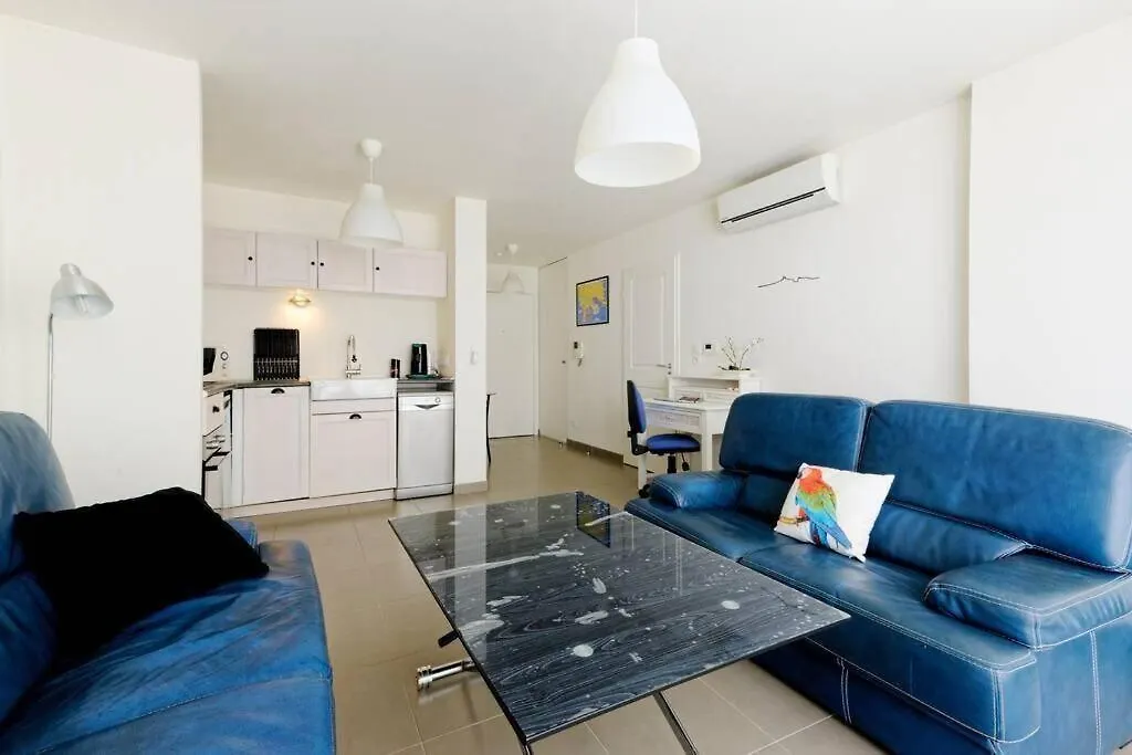 Catalans-Air-Conditioned, Balcony 2 Min Walk Catalans Beach Marseille